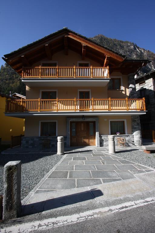 Villa Giuditta Residence Gaby Eksteriør billede